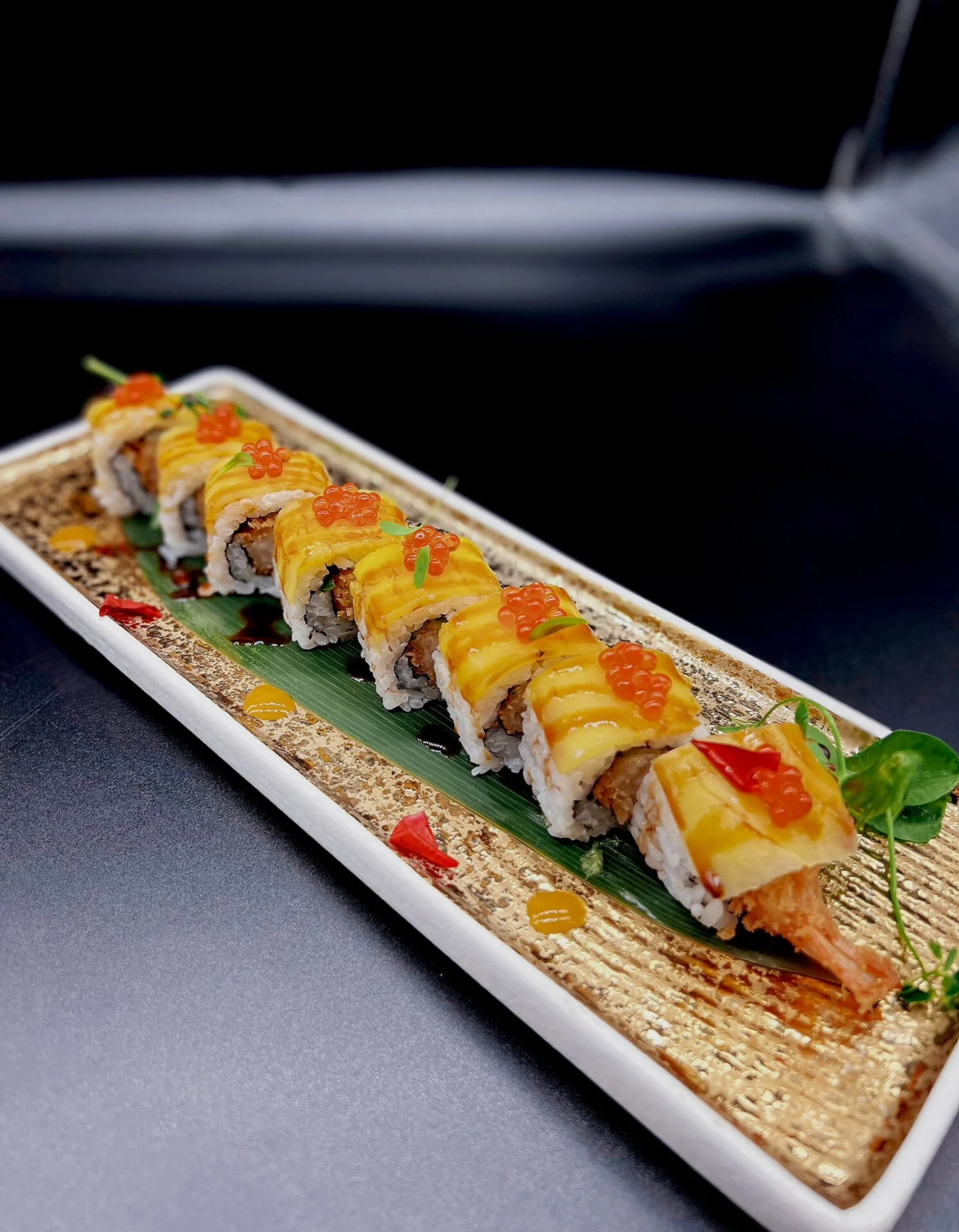 Mangue Dragon Roll